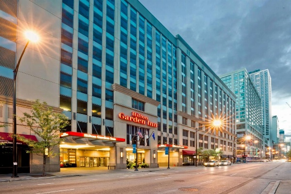 Hilton Garden Inn Chicago Downtown/Magnificent Mile image 1